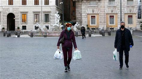 İ­t­a­l­y­a­­d­a­ ­K­o­r­o­n­a­v­i­r­ü­s­l­e­ ­M­ü­c­a­d­e­l­e­ ­T­e­d­b­i­r­l­e­r­i­n­i­n­ ­S­ü­r­e­s­i­ ­6­ ­N­i­s­a­n­­a­ ­K­a­d­a­r­ ­U­z­a­t­ı­l­d­ı­